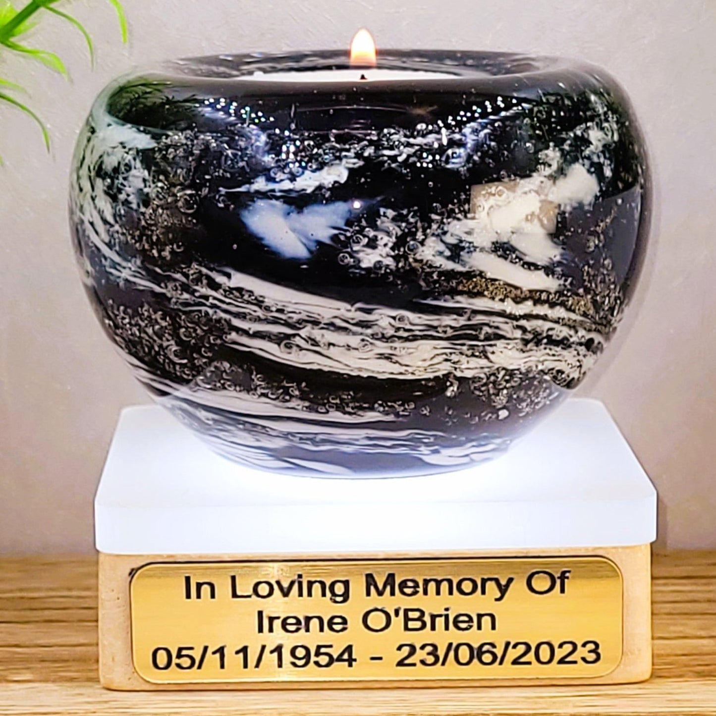 Memorial glass candle holder in black