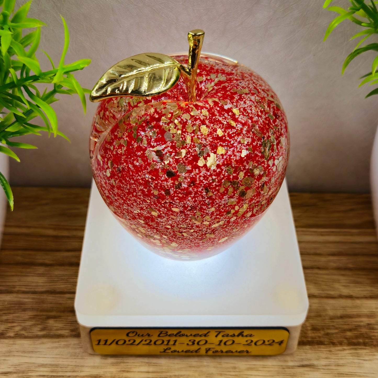 Memorial Ashes In Glass Apple (gold speckle)