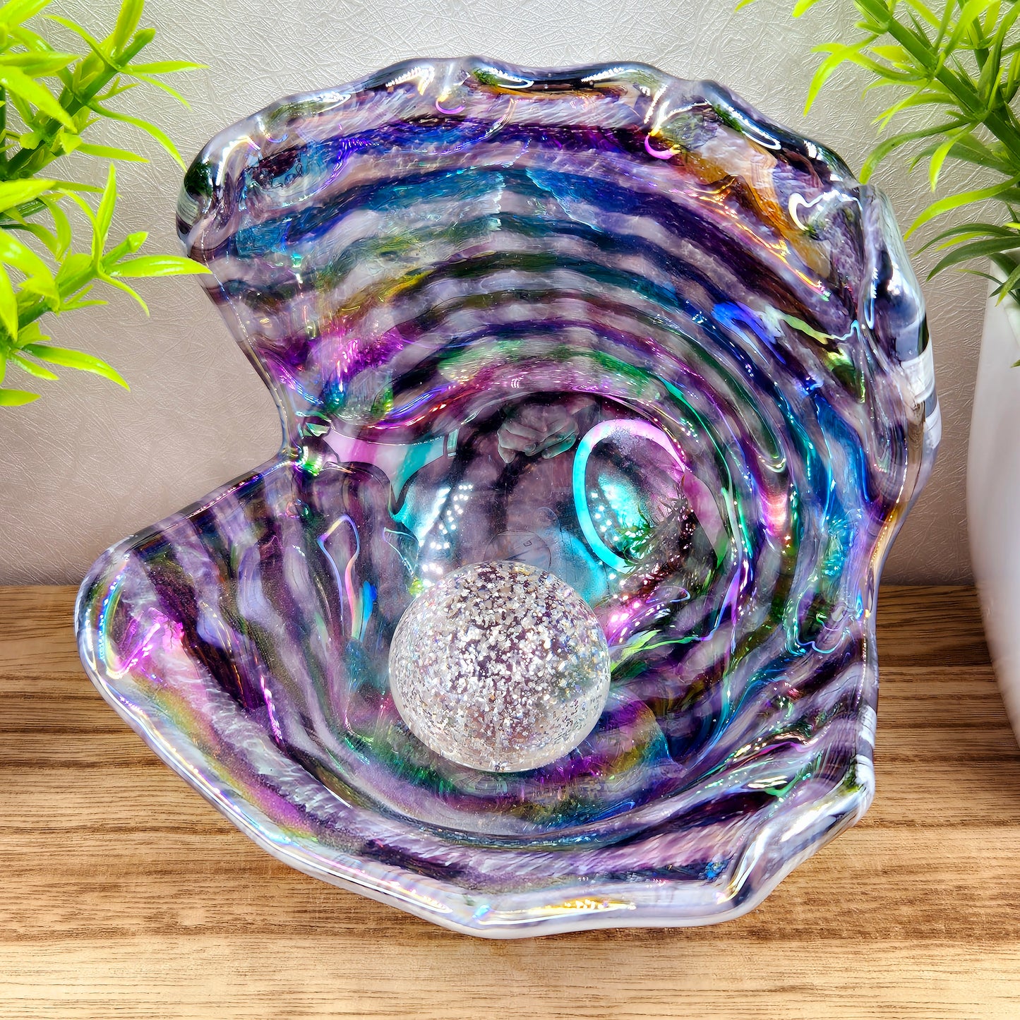Memorial Oyster Shell with Cremation Ashes in Glass Pearl