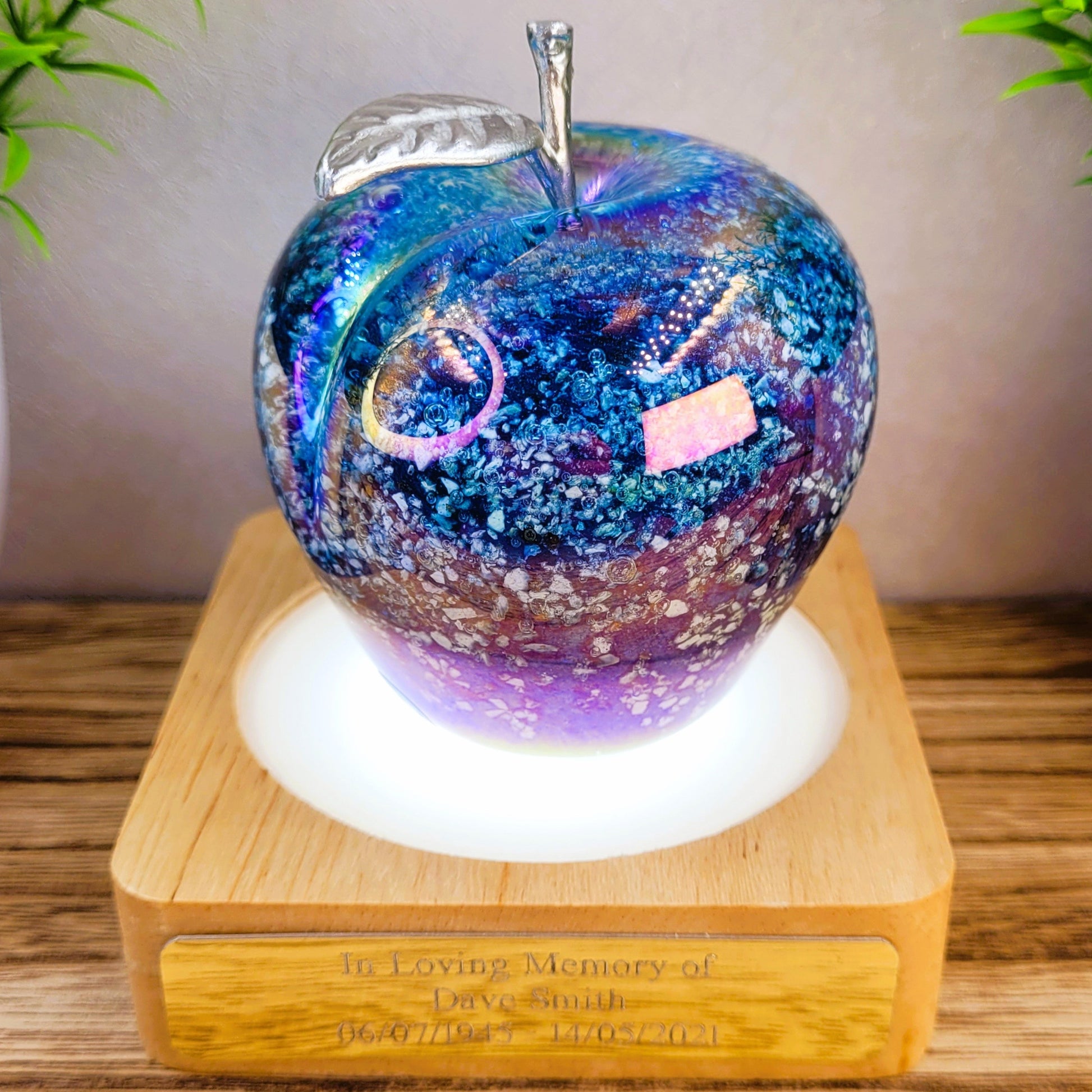 memorial ashes into glass apple ornament