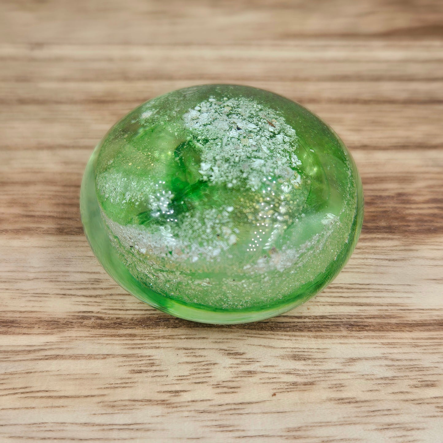 Ashes in glass pocket pebble