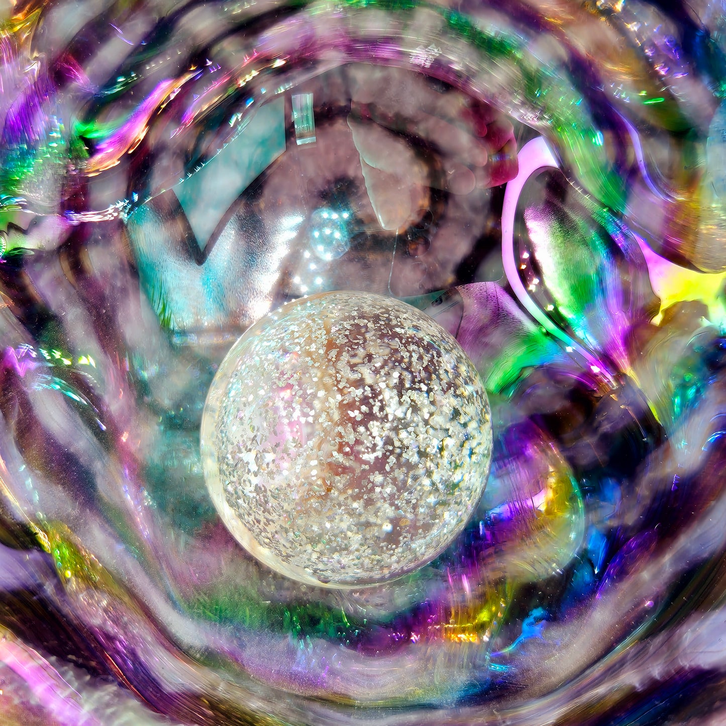 Memorial Oyster Shell with Cremation Ashes in Glass Pearl
