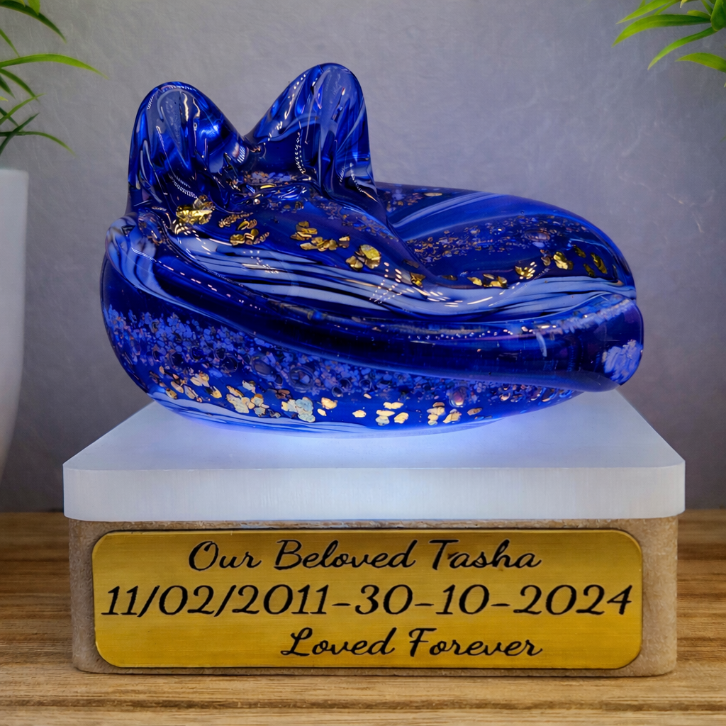 Ashes in glass memorial large cat