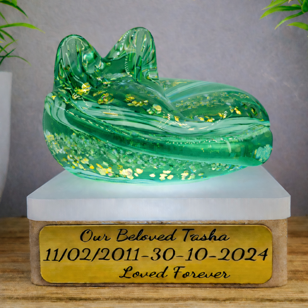 Ashes in glass memorial large cat