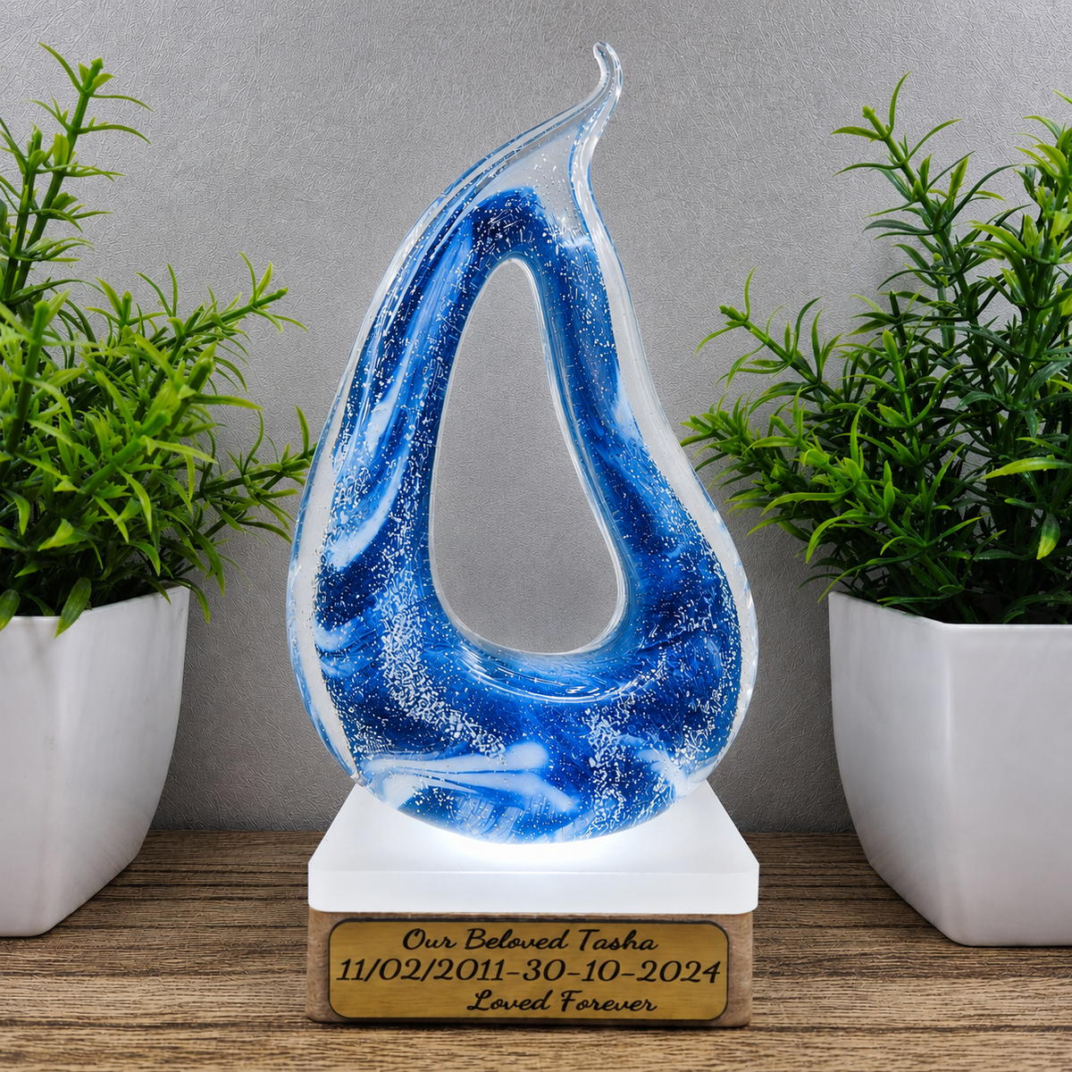 Ashes in glass teardrop sculpture