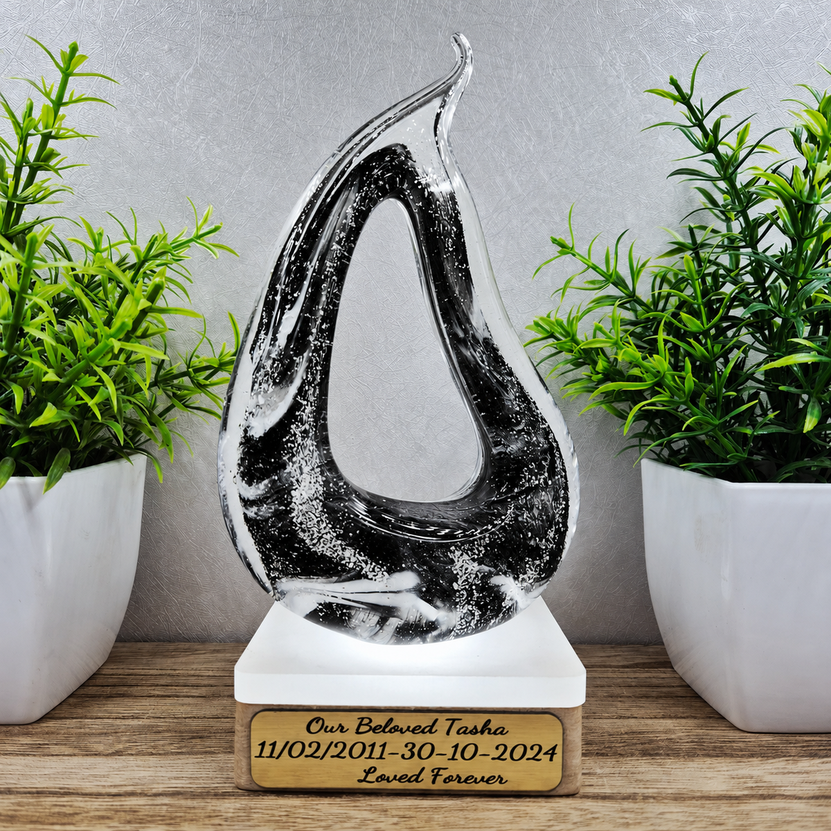 Ashes in glass teardrop sculpture