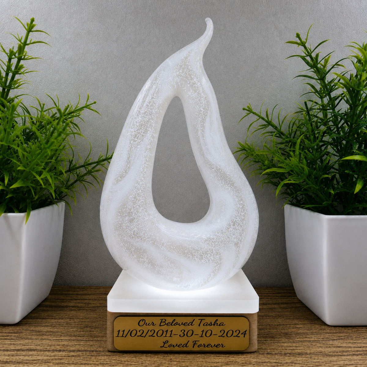 Ashes in glass teardrop sculpture